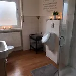 Naturzentral - Neu Ab 2026 Ebenerdige Privatresidenz Mit Sauna, Terrasse & Naturblick Sowie Grosser Wiese Fuer Auszeiten Allein, Zu Zweit Oder Mit Kind منزل للإقامة