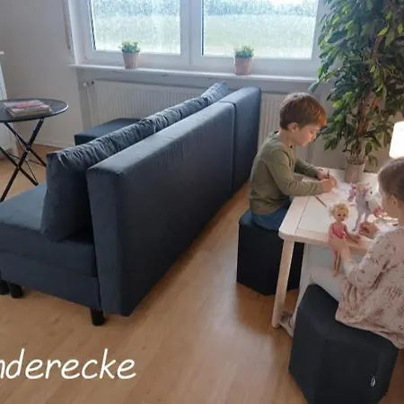 Ebenerdiges Ferienhaus Fuer Rueckzug Und Auszeit Mit Sauna, Weitblick, Terrassen, Privatsphaere Auf 20000 Qm Naturzentral بيت للعطل