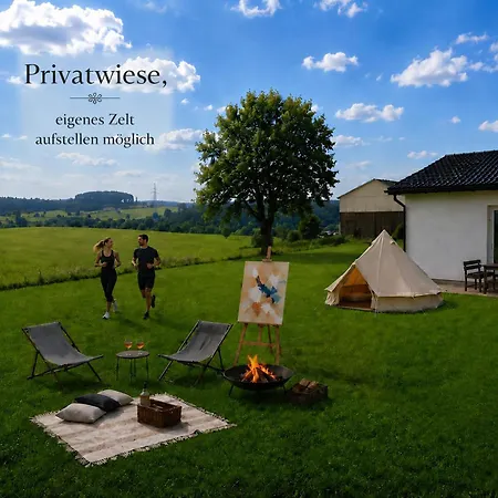 Ebenerdiges Ferienhaus Fuer Rueckzug Und Auszeit Mit Sauna, Weitblick, Terrassen, Privatsphaere Auf 20000 Qm Naturzentral بيت للعطل *